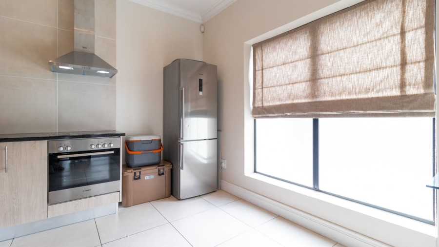 2 Bedroom Property for Sale in Bishopscourt Western Cape
